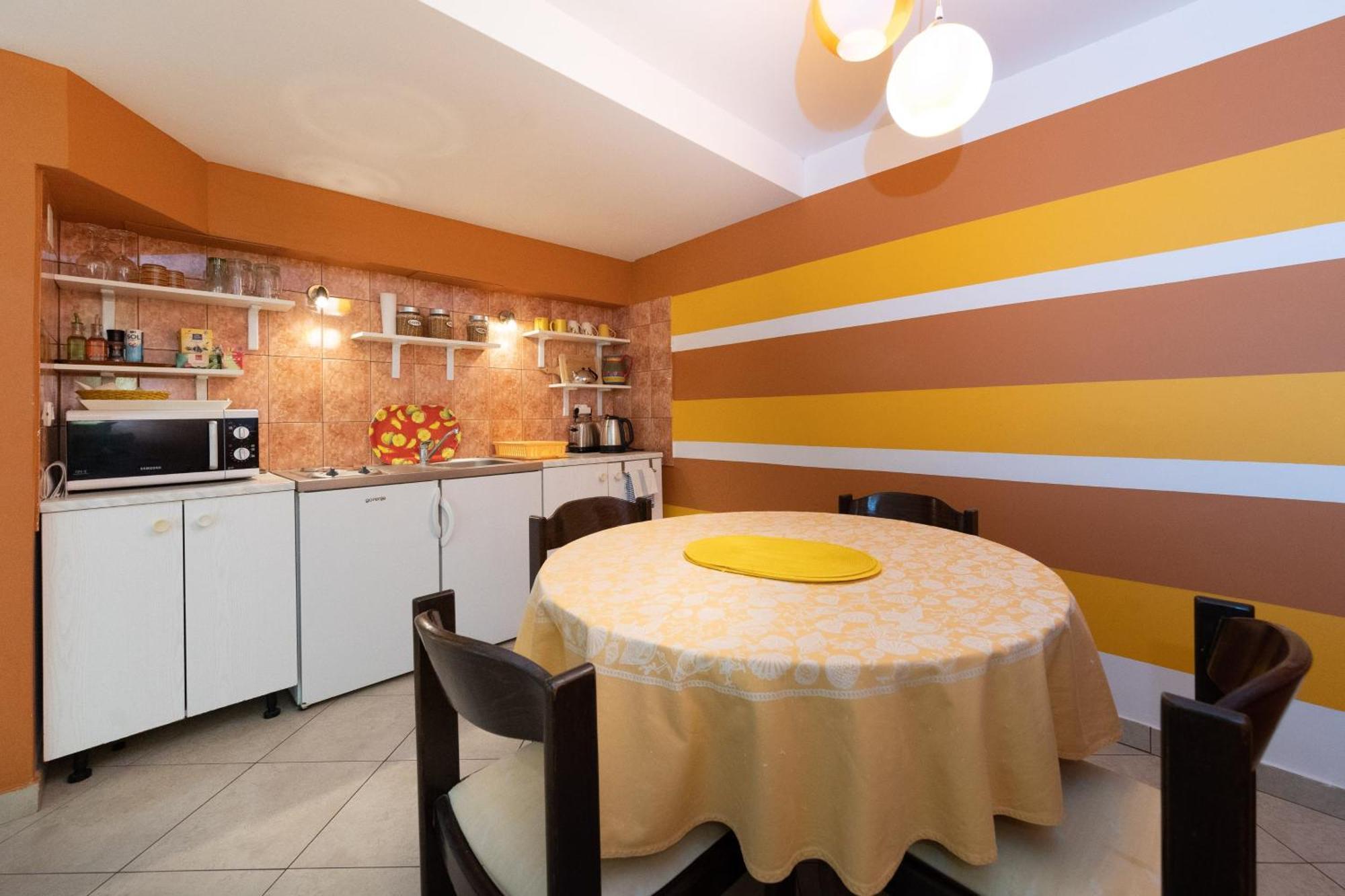 Apartments Mare Mlini Bagian luar foto