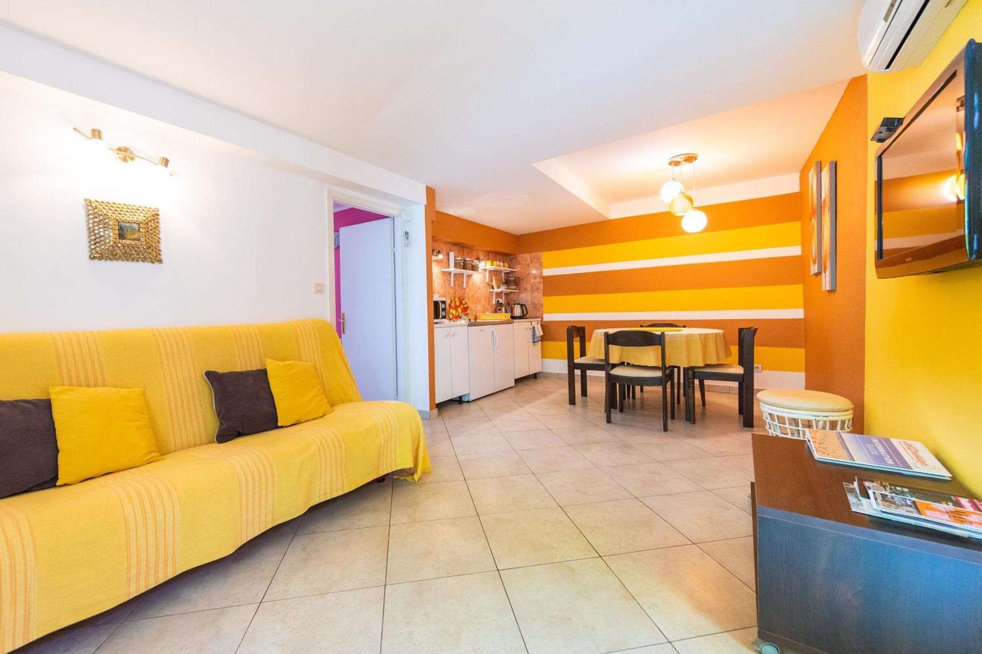 Apartments Mare Mlini Bagian luar foto